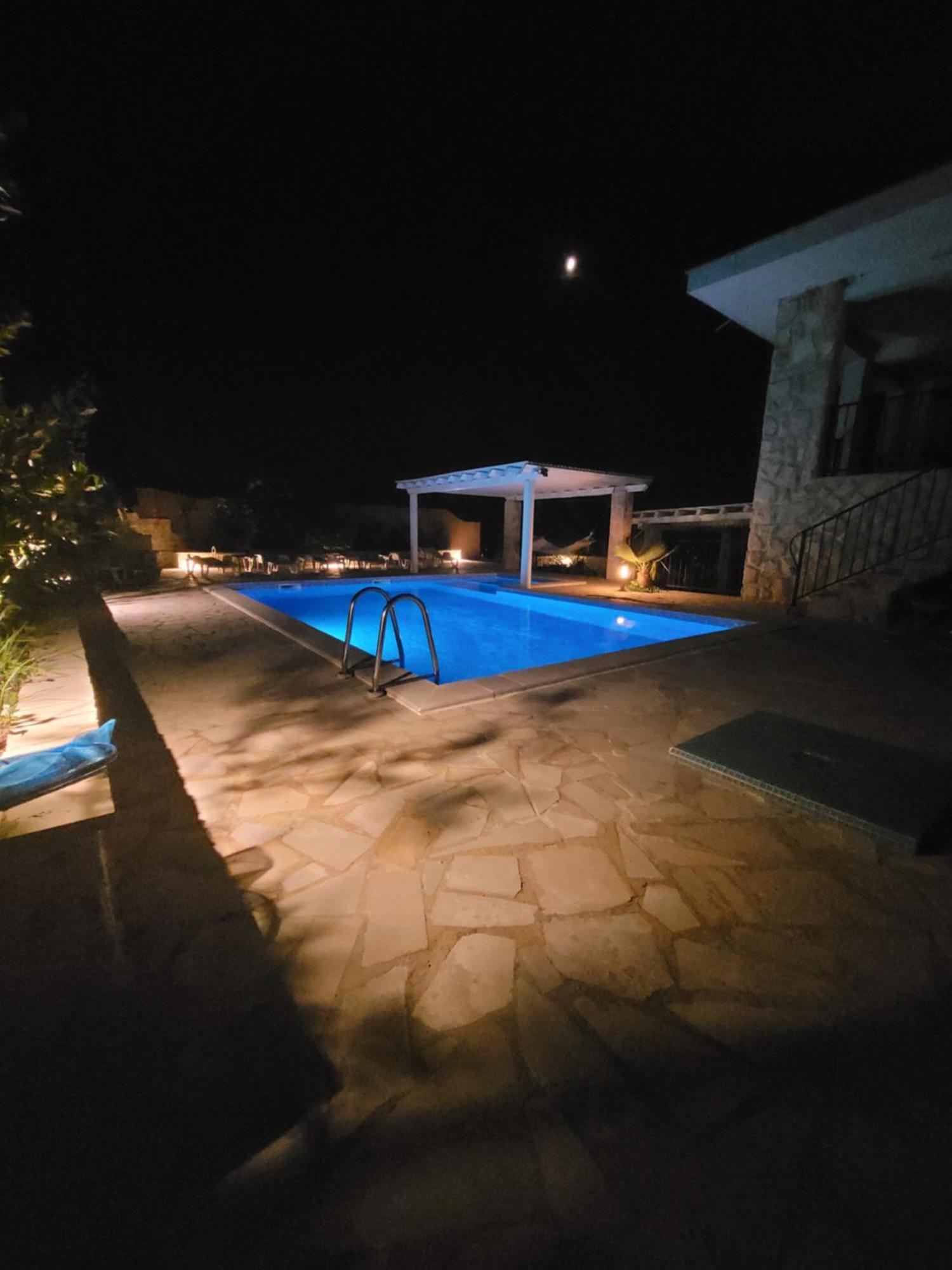 Villa Bosna Near Dubrovnik Very Beautiful Villa Entirely Privatized Swimming Pool, Jacuzzi, Sauna, Billiard, Ping-Pong Ivanica Eksteriør bilde