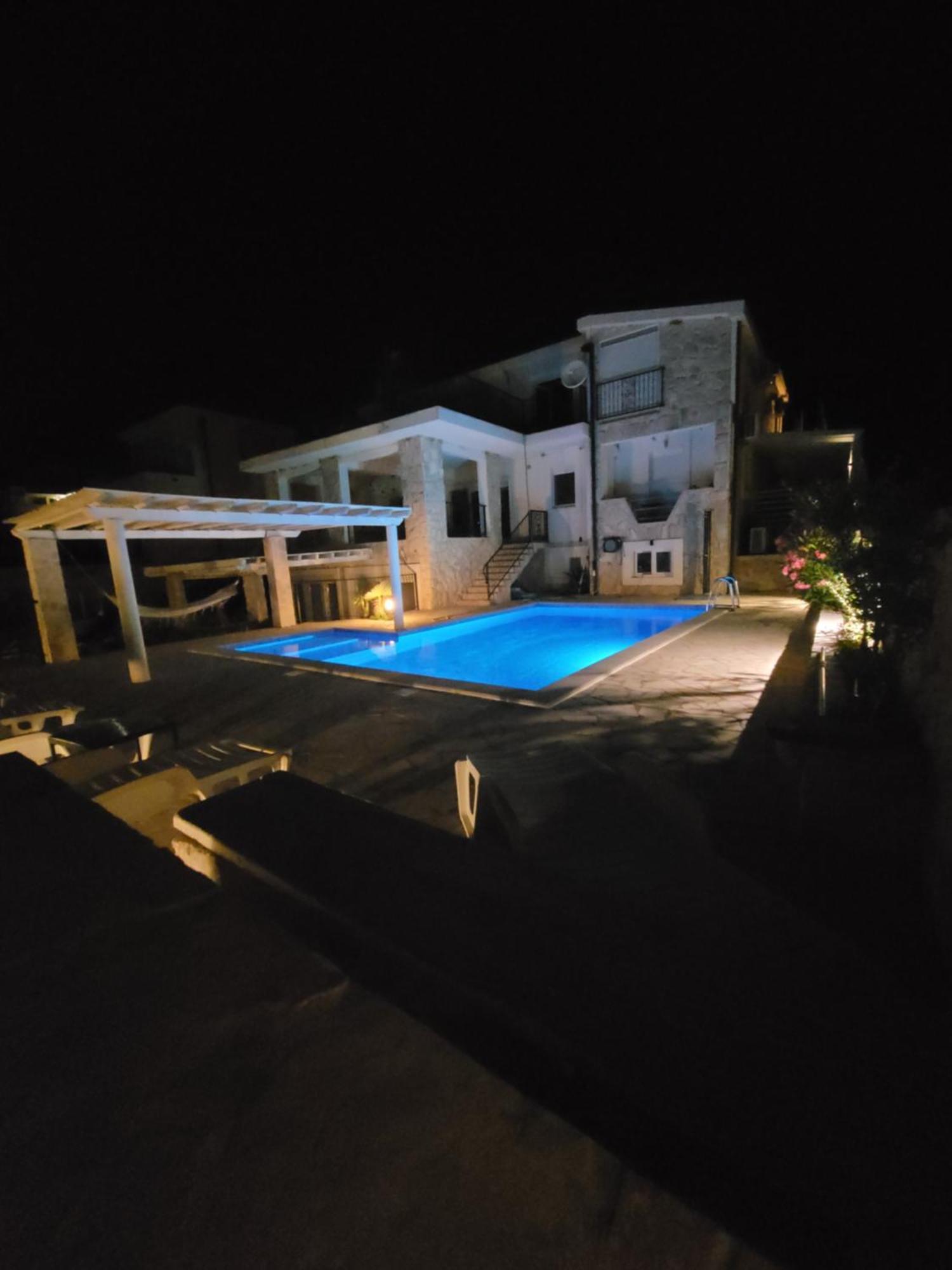 Villa Bosna Near Dubrovnik Very Beautiful Villa Entirely Privatized Swimming Pool, Jacuzzi, Sauna, Billiard, Ping-Pong Ivanica Eksteriør bilde